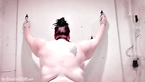 Chubby Bbw Preparing For Torture